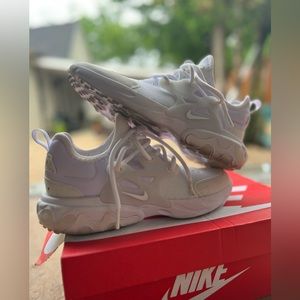 Pre-Owned Nike React Presto Triple White (GS) - BQ4002-100